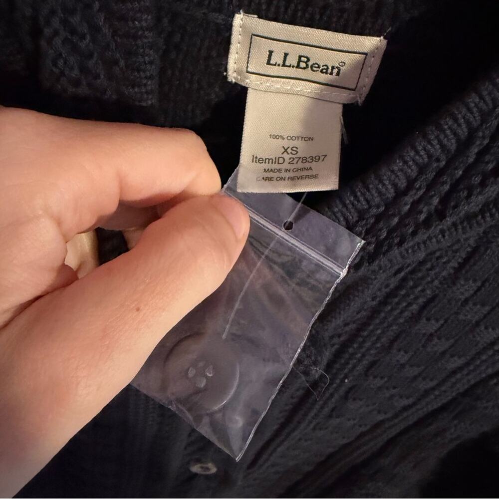L.L. Bean Textured Cable Knit Womens Cardigan Black Size Medium - Picture 5 of 7